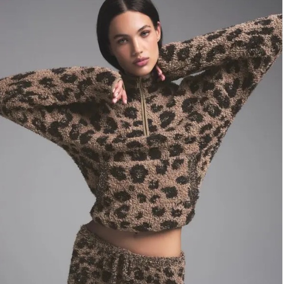 SKIMS Tops - SKIMS COZY KNIT HALF ZIP PULLOVER LEOPARD PRINT S/M